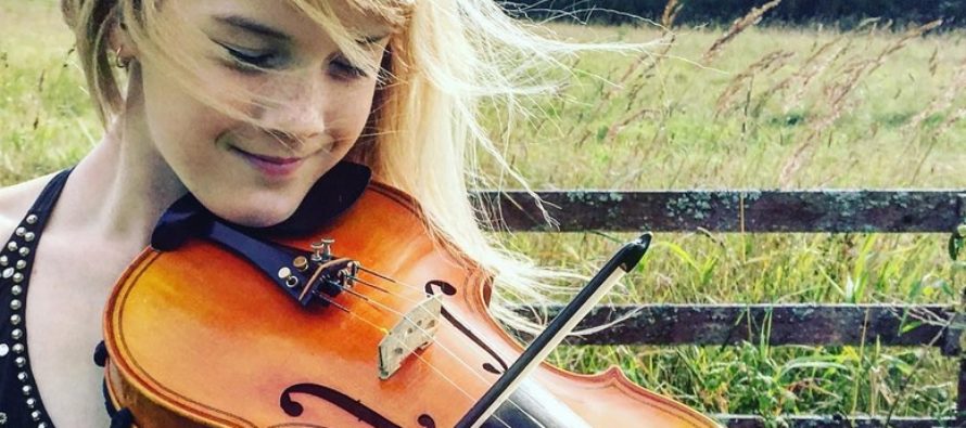 12 ÅR GAMMAL estnisk violinist Estella Elisheva ger två konserter i Japan