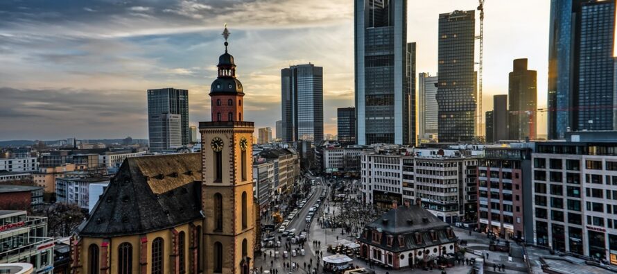 I DAG öppnades den fem dagar långa bokmässan i Frankfurt och dess huvudgäst är Norge